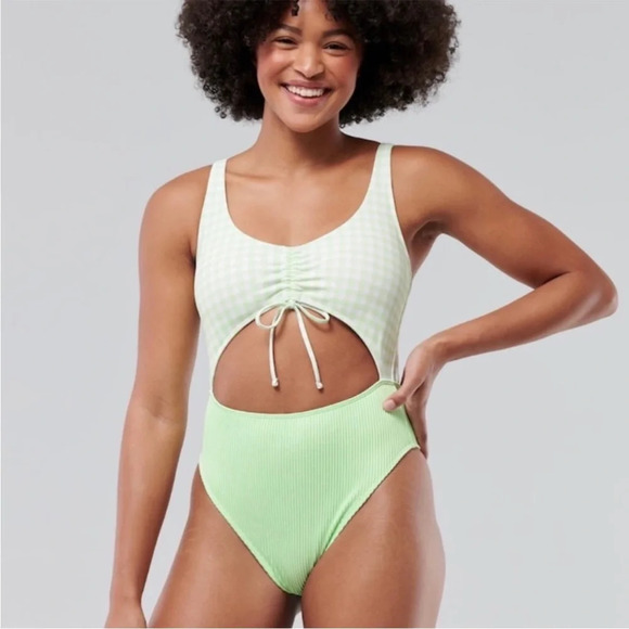 NWT HOLLISTER Gingham Cutout Ruched High Rise One Piece Monokini - Picture 1 of 11